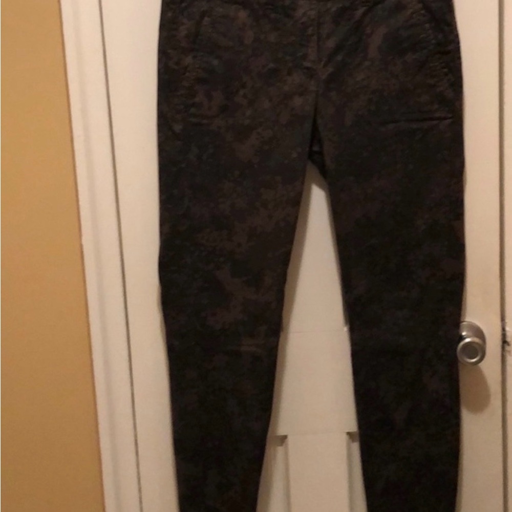 LOFT Straight Leg Pants in Dark Olive Camouflage